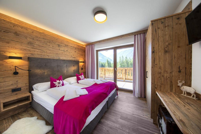Bedroom 2, Wellness Chalet near Wildkogel, Zell am See
