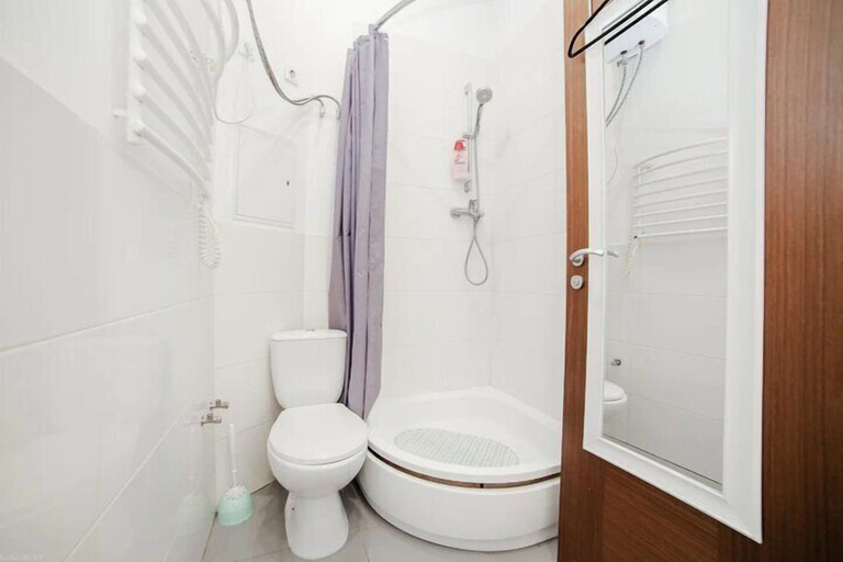 Bathroom 3, Studominsk Apartments Lenina st., Minsk
