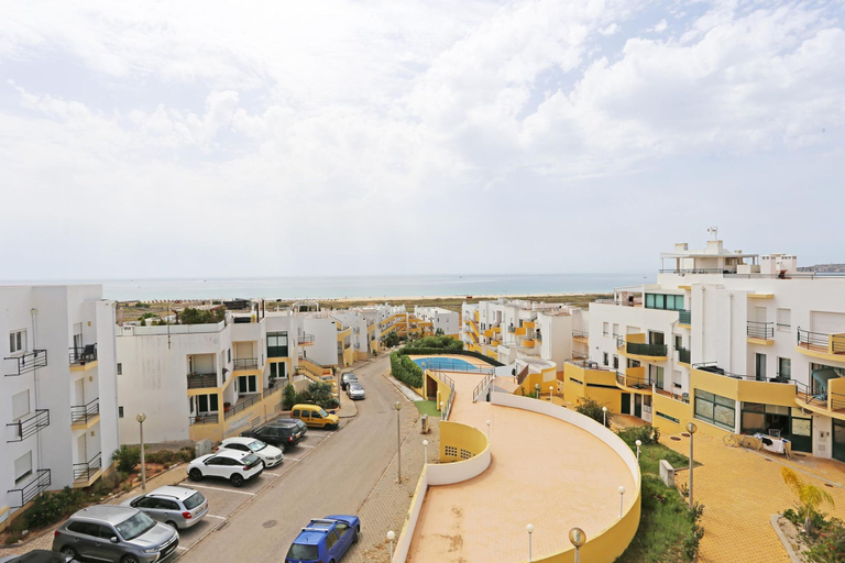 Room 3, B59 - Beachside Pines Duplex in Lagos, Lagos