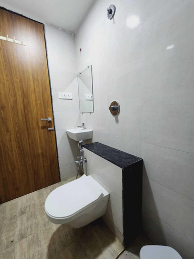 Bathroom 5, Hotel Madhur , Ahmadabad