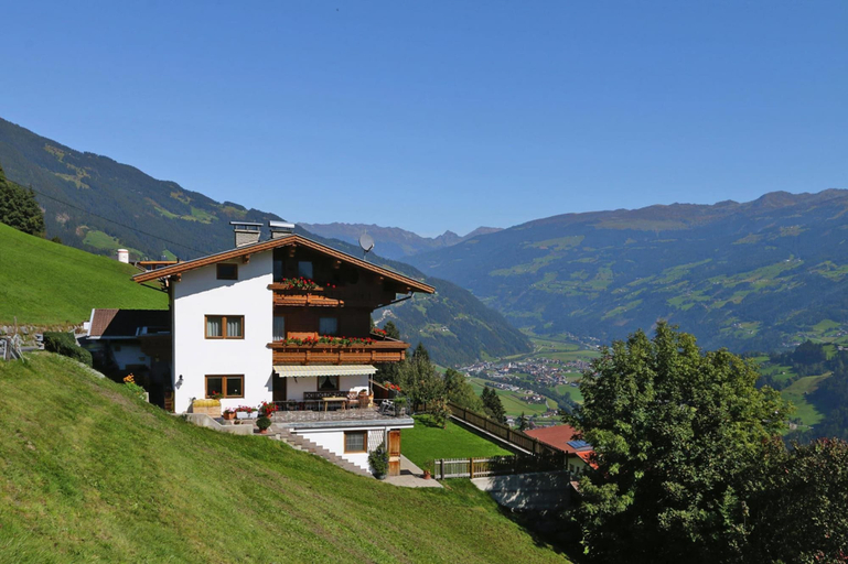 Exterior & Views 1, Apartment in Zillertal near Horbergbahn, Schwaz