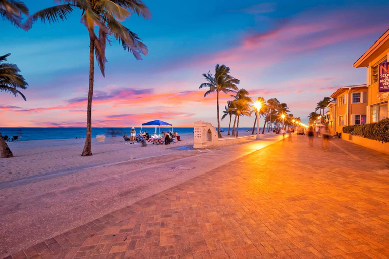 Room 5, Beach Escape Corner Apartment, Broward