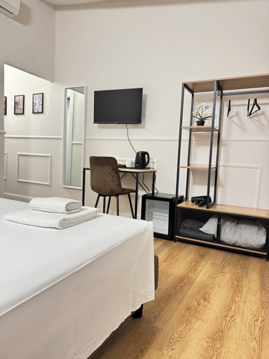 Bedroom 3, El Roy Garden Rooms, Florence