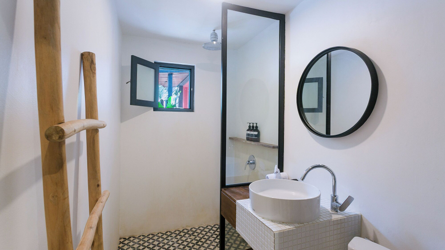 Bathroom 4, Bon Ton Villa By Betterplace, Badung