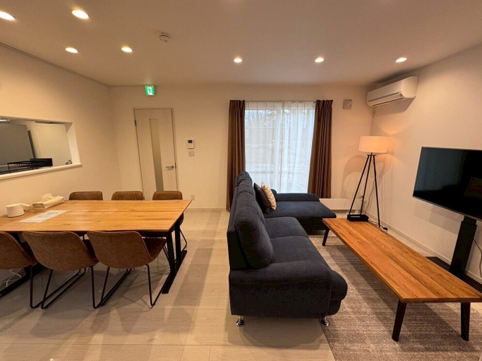 Living area 2, NOMAD STAY CHITOSE, Chitose