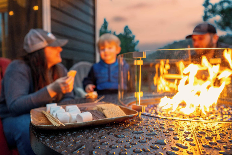 Food & Drinks, Hot Tub Pool Table Deck With Pilot Butte Views, Deschutes