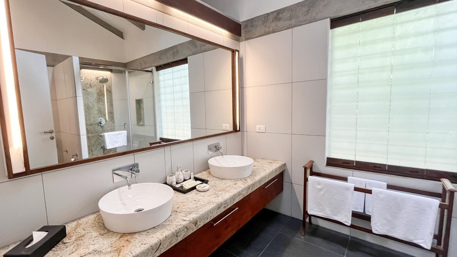 Bathroom 3, Sanctuary Amaidiyana - A CGH Earth Experience, Viluppuram