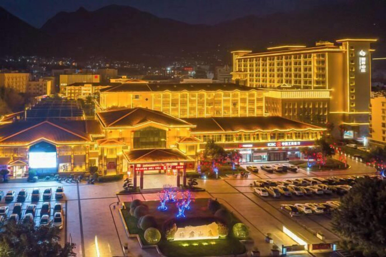 Exterior & Views 2, Zhaojun Mountain Villa (Xingshan High-speed Railway Station), Yichang