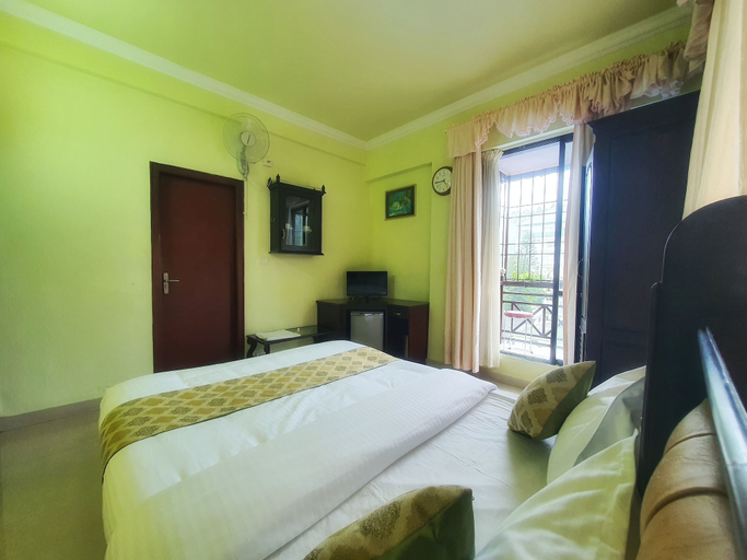 Bedroom 2, The Paradise by Prasanth , Idukki