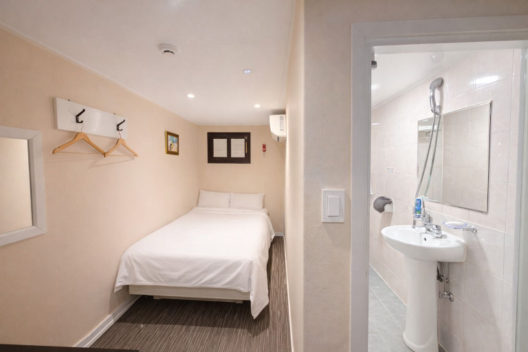 Room 3, Sopung Motel, Jongno