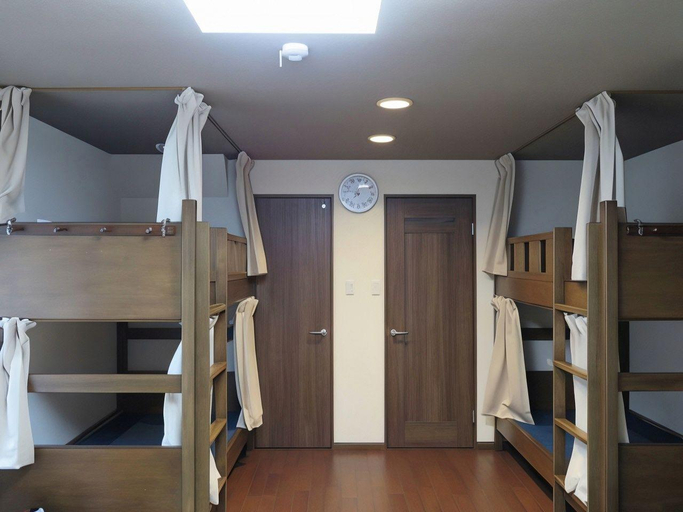 Bedroom 4, Azalea, Osaka
