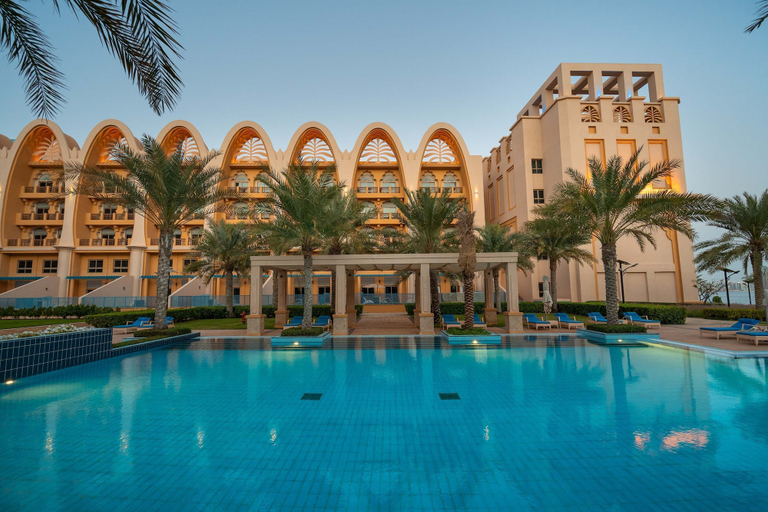 Room 2, Stunning 2BR Apt Palm Jumeirah, Dubai