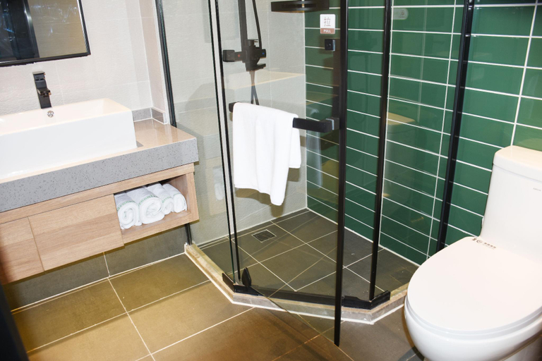 Bathroom 3, GreenTree Inn Wuxi Quanshan Center, Wuxi