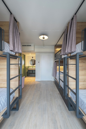 Bedroom 4, Latroupe Grand Place, Bruxelles