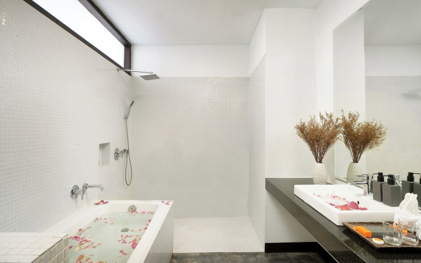 Bathroom 5, The Calm Oasis, Siem Reap