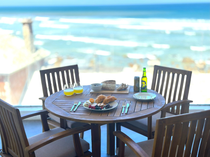 Terrace/patio 2, Wavescapes RipCurl Stay, City of Cape Town