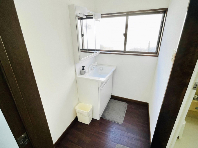 Bathroom 2, Samurise Retro, Fujikawaguchiko