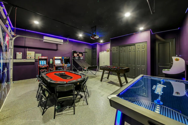 Room 5, Constellation- New Constellation Hugepool Spa Gamerm Slide Luxury, Riverside
