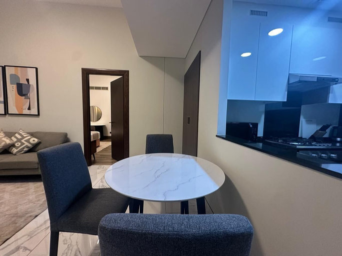 Others 5, Modern 1BR in J One Pool & Gym, Dubai