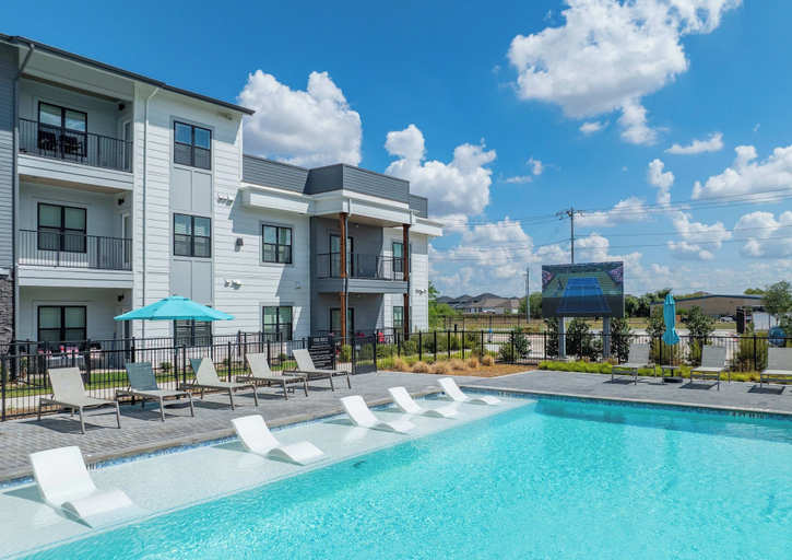 Primary image, Landing Apartments Seguin, Guadalupe