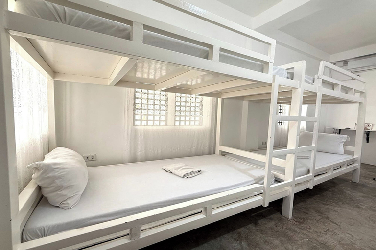 Room 4, Camp Saint John Hotel La Union, San Juan