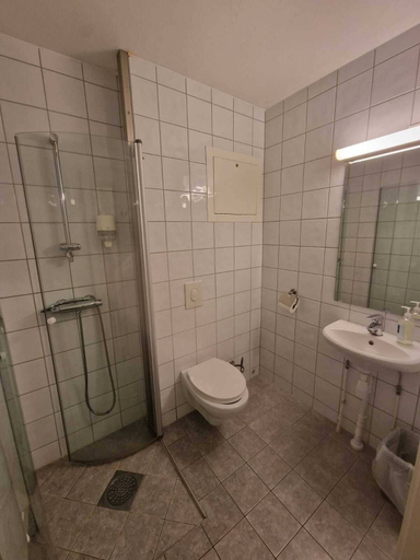 Bathroom 3, Bodo Motel Norway, Bodø