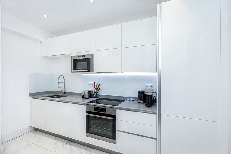 Others 4, Elegant Three-bed Marylebone Flat Near Oxford Circus!, London
