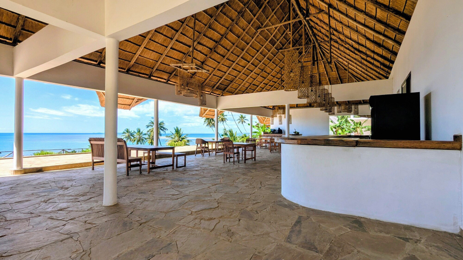 Restaurant 2, Waterfall Retreat, Mkoani