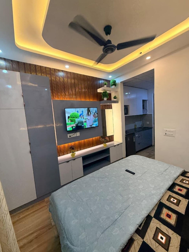Room 5, The cozy Nest & Stay, Gautam Buddha Nagar