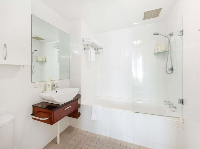 Bathroom 5, Adabco Boutique Hotel Adelaide, Adelaide