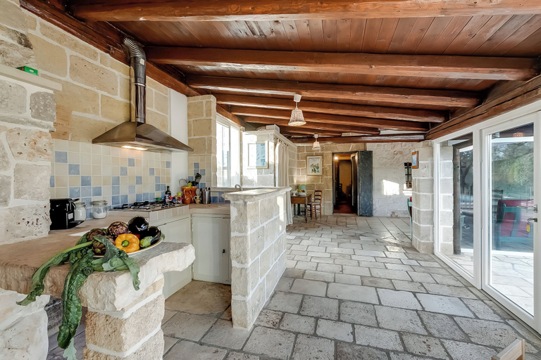 Private kitchen 4, Masseria Pitorre With Pool, Bari