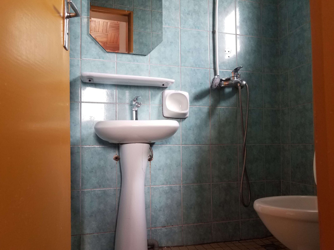 Bathroom, Les Residences MD Douala, Wouri