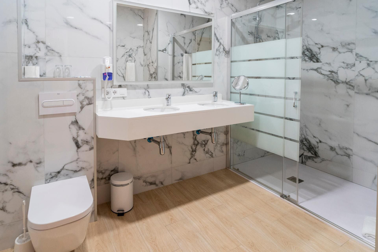 Bathroom 4, Hotel Amic Colón, Baleares