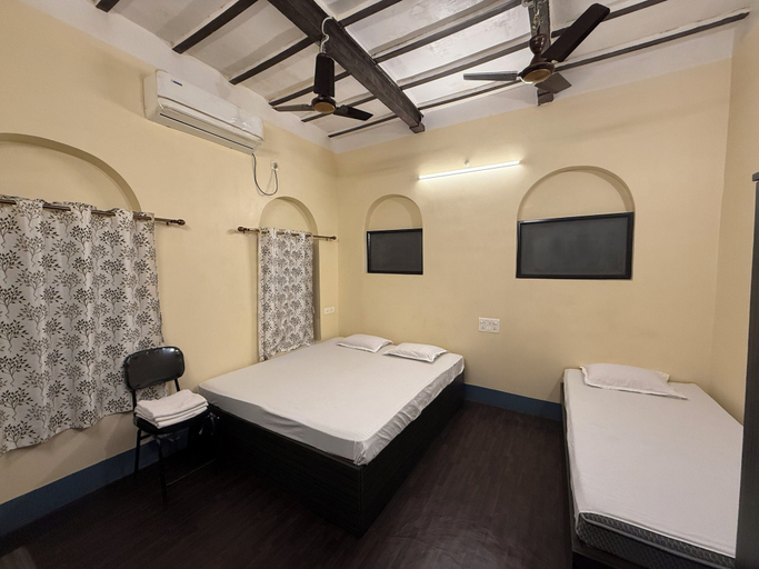 Bedroom 1, SHAW GUEST HOUSE, Kolkata