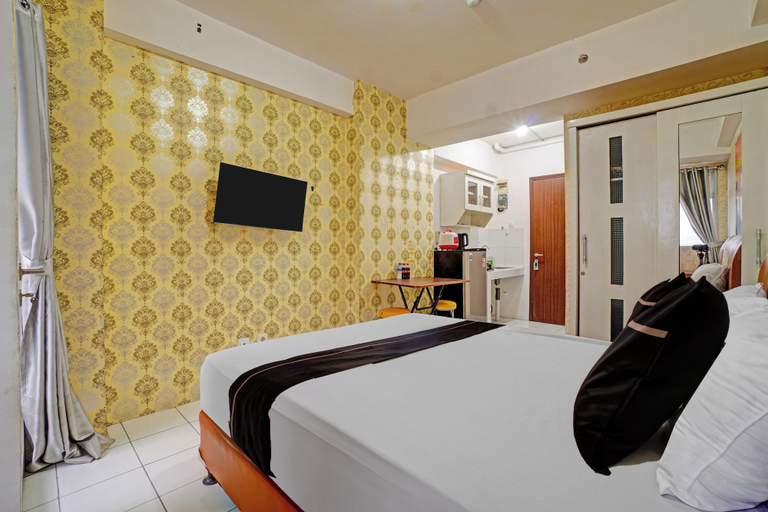 Room 5, OYO 95064 Gunung Putri Skyland, Bogor