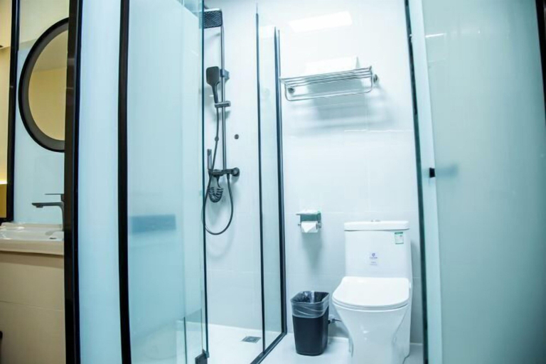 Bathroom 3, Quzhou Ying Hotel, Handan