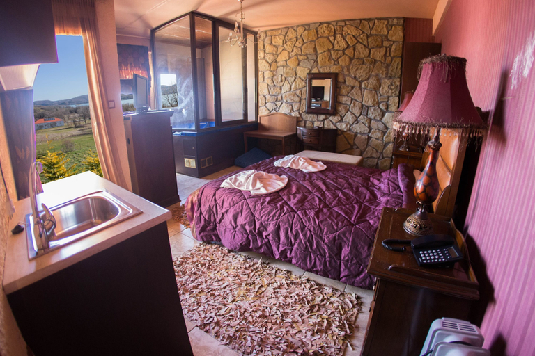 Room 3, Silva Suites - Kryoneri, Lake Plastira, Thessaly