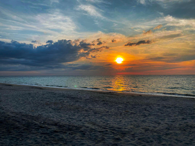Others 3, C & J Sunset View Beach Resort, Botolan