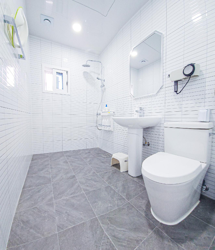 Bathroom, Gapyeong the Kids Pool Villa, Gapyeong
