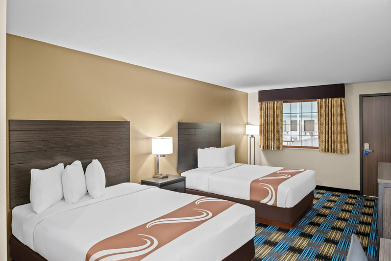 Bedroom 4, Rodeway Inn Grandville - Grand Rapids, Kent