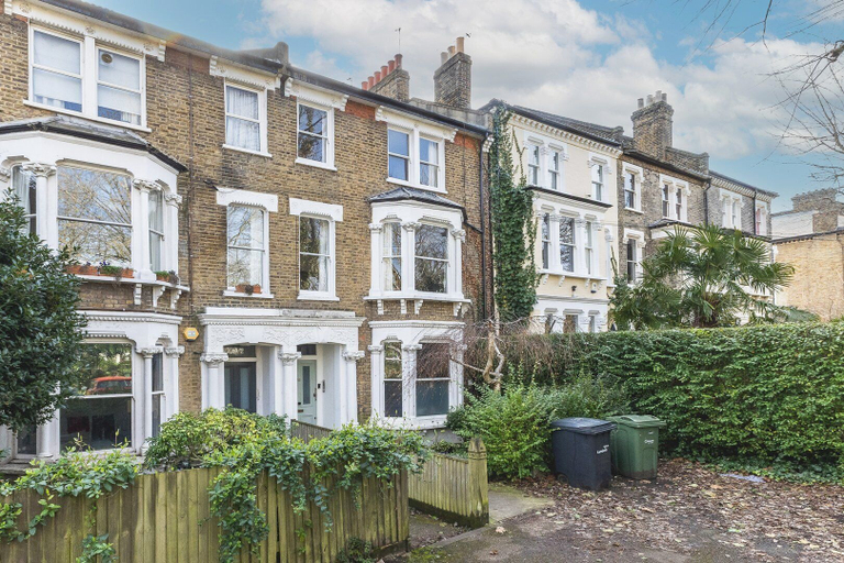 Exterior & Views 2, Leafy & Stylish Brixton Retreat, London