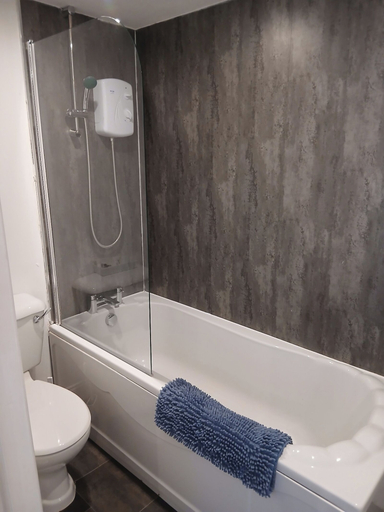 Bathroom 4, Downe Arms Inn, North Yorkshire