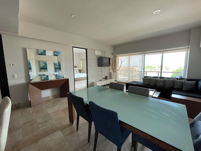 Dining room 5, Deck 12 Vallarta Residences, Puerto Vallarta