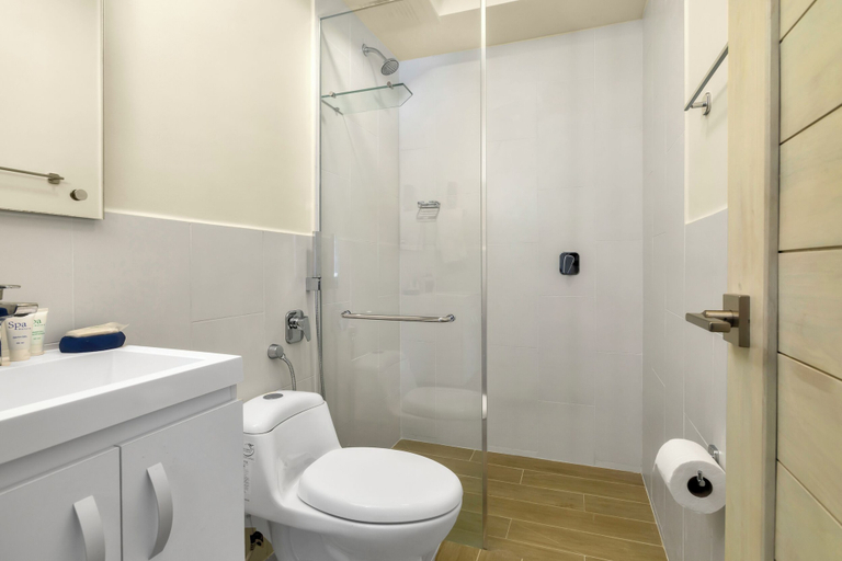 Bathroom 5, Brisas del Mar by Playa Caracol Resorts, Chame