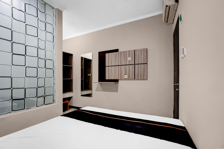 Bedroom 4, Hotel O near Ciputra World Surabaya formerly Darmo Residence, Surabaya