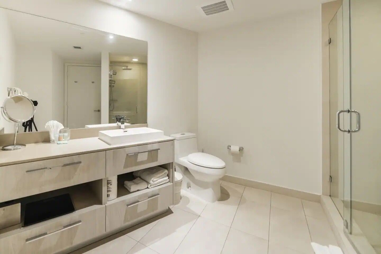 Bathroom 4, Lyfe Resort & Condo, Broward