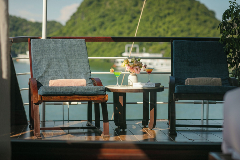 Terrace/patio 2, Mila Lux Cruise, Hạ Long