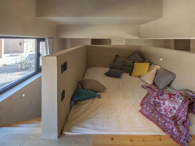 Room 5, LOSTVILLA Zhongwei Yellow River, Zhongwei
