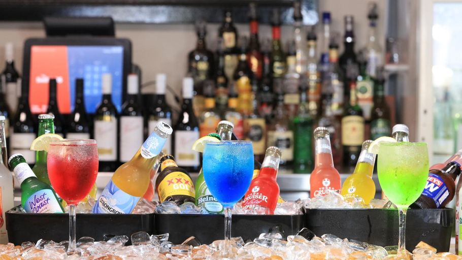 Food & Drinks 5, Maclean Hotel, Clarence Valley- Coast