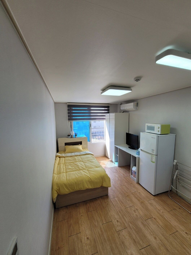 Living area 5, Incheon Airport ANN Guesthouse, Jung